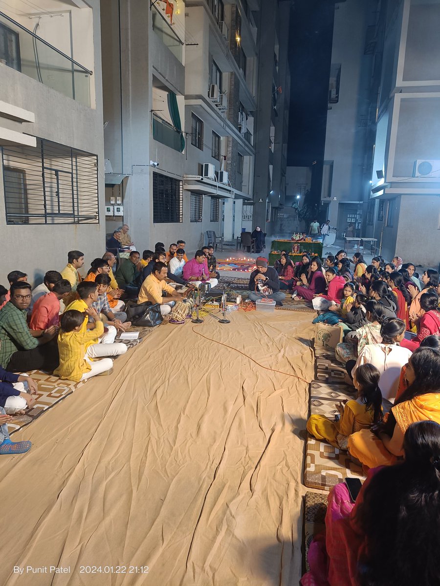 punit_patel1212's tweet image. रामभक्त और हमारे यशश्वी प्रधानमंत्री श्री @narendramodi साहेब के आह्वान पर हमने हमारी सोसायटी ने भी रामोस्त्व के आयोजन के भगरुप में उत्सव मनाया। जय श्री राम।। @patelsagar24 @BJP4Gujarat @BJPLive @BJP4India #RamMandirPranPrathistha