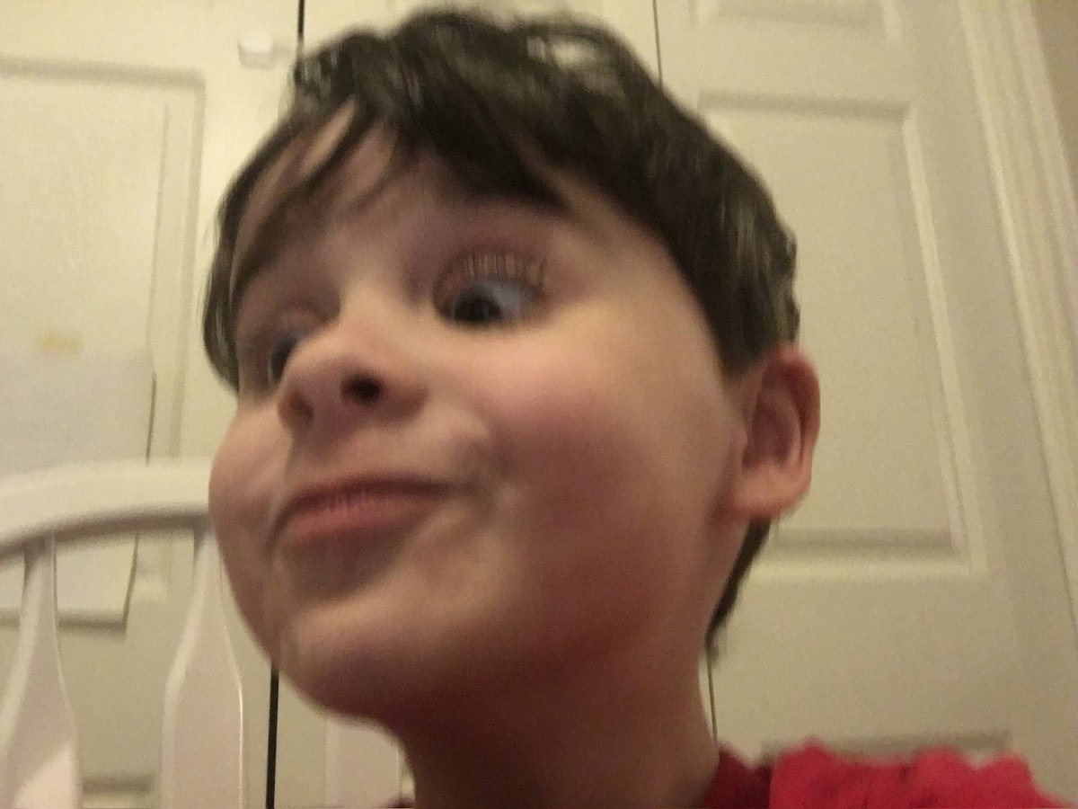 DavidJTinker's tweet photo. An odd selfie of my 5 year old son. https://t.co/or88lMdh5N