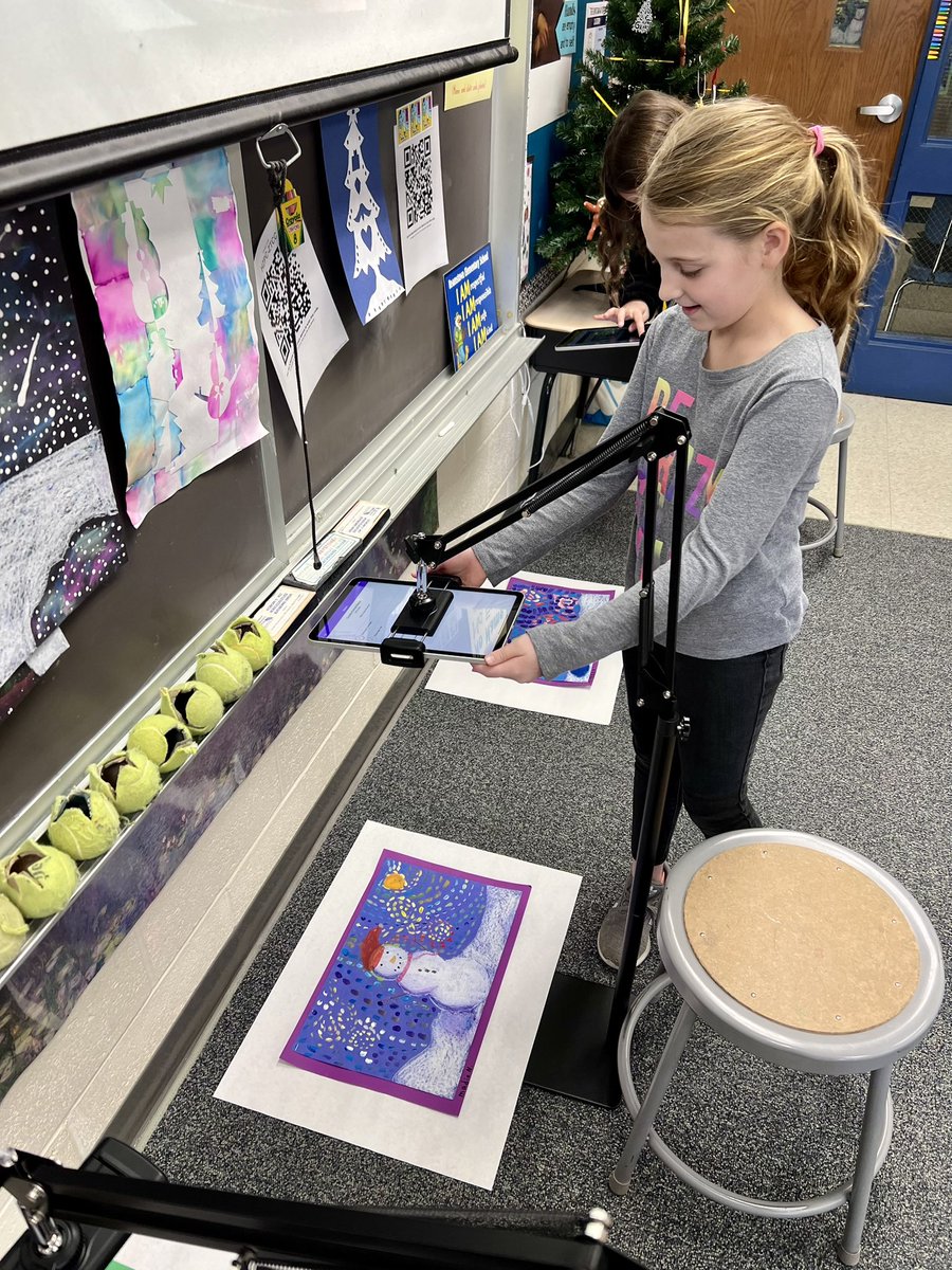 CocEdFoundation's tweet photo. Third grade students are using iPads and iPad stands to take photos and upload images to Artsonia accounts thanks to a CEF grant. https://t.co/dQwEk8NcnV