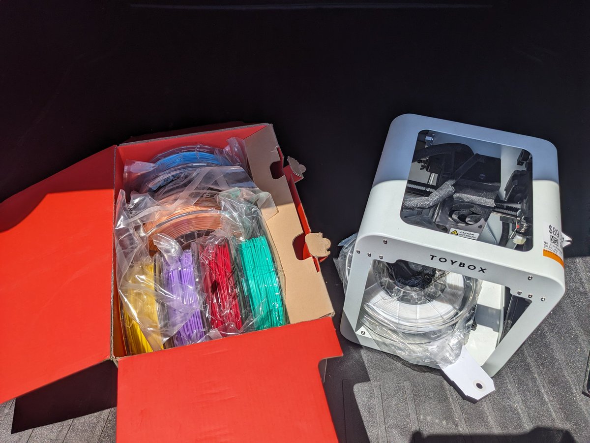 NewOnyxIsle's tweet photo. @lazygamereviews Actually last one. 3d printer #6 https://t.co/TYbT0xm9B7