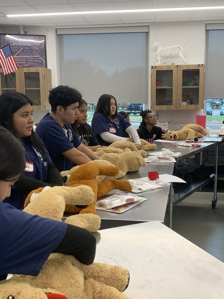 Alief CTE Vet Science tweet media