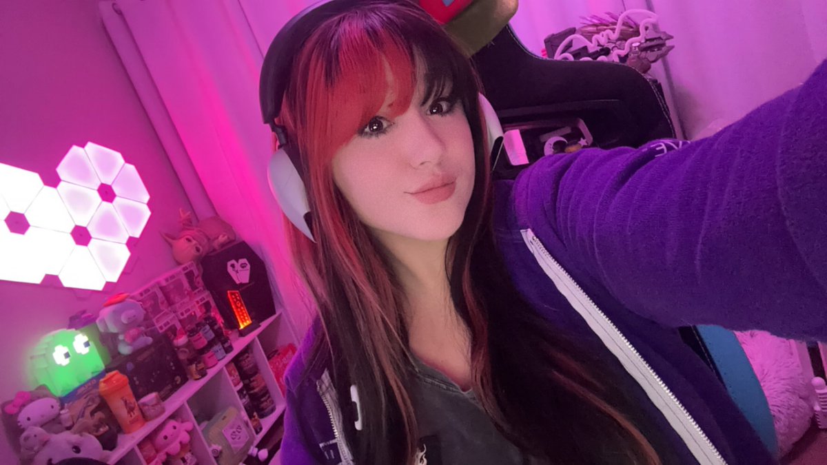 Kelsi (@kelsiplays)  X
