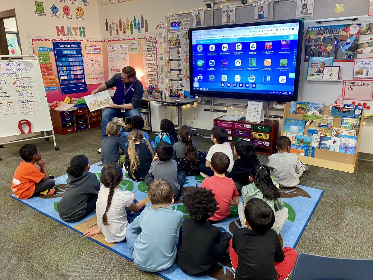 BCEMrsPerry's tweet image. Thank Dr. @mcanafax for reading to my Kindergarten class. They were so engaged. The conversations this story sparked (Hooway for Wodney Wat) were inspiring! #weAreGCISD @BearCreekElem