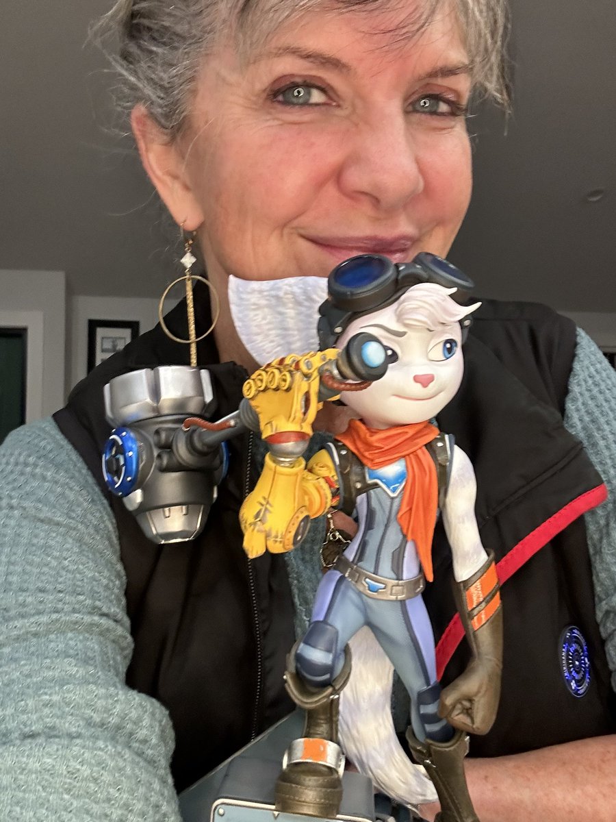 Jennifer Hale tweet media