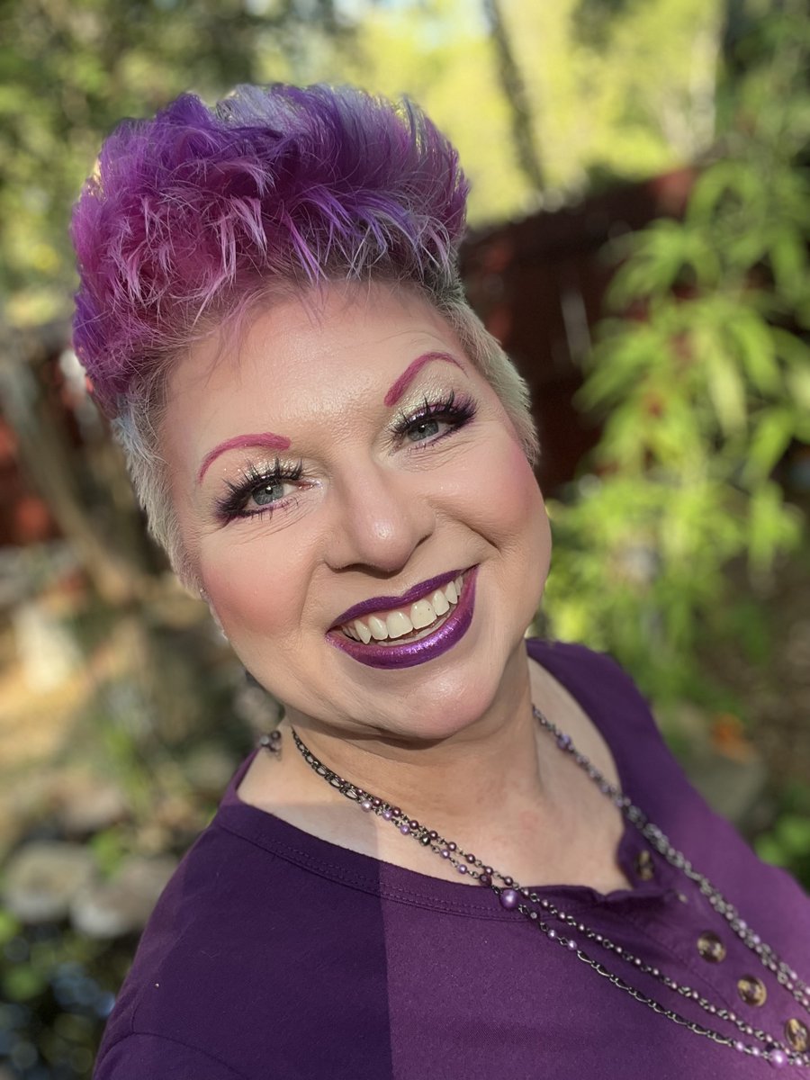 WendyMerritt's tweet photo. Hello beautiful! โค๏ธ Let's take a look at Season 1: I love this verse! ๐ Our theme was a quickie 2-color:
He refreshes my soul.
Psalm 23:3
Season 1: Episode 24
https://t.co/s7iTOSzlC8
#podcast #bibleverse #beautyontheinside #wholelotofjesus #makeuptutorial #makeuplesson https://t.co/qMzOnUZegM