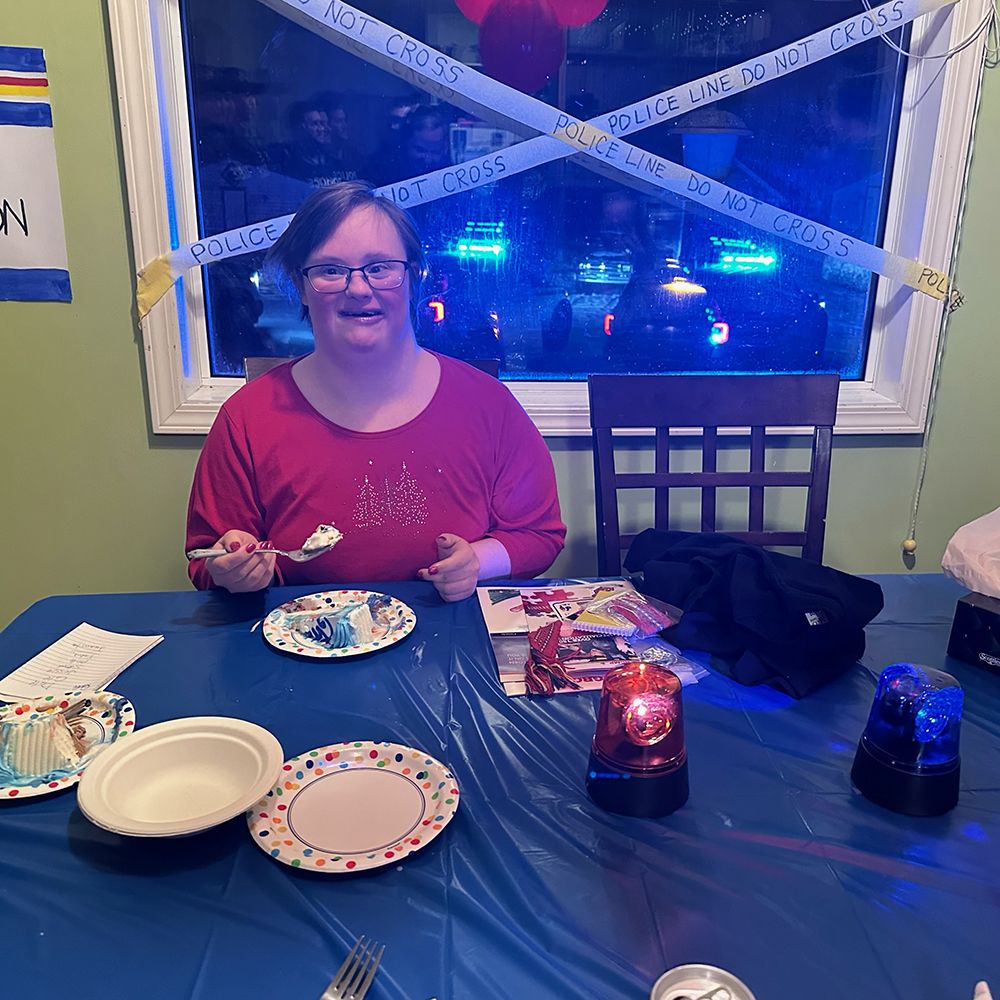 rcmpmb's tweet photo. Happy 30th birthday Erin! Thanks so much for inviting us to your party - the conversation was lively, the decorations were spot on and the cake was delicious! Hope you had as much fun as we did! #rcmpmb #MBMonday https://t.co/t3PAnJNrh1