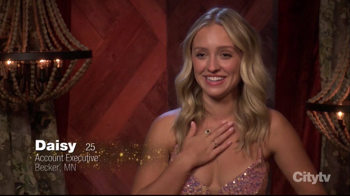 tvgoldtweets's tweet photo. Daisy and Joey's connection ...🥰 #TheBachelor https://t.co/ErDwijGgcB