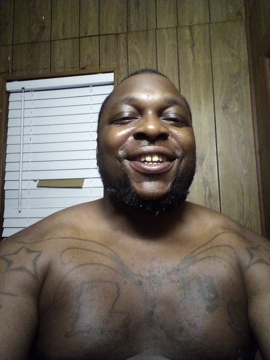 OmarBanks27459's tweet photo. #GivingThrillzzz  #picture #photography #Smilling at some Twitter Posts Omg https://t.co/JWvPS2mfJK