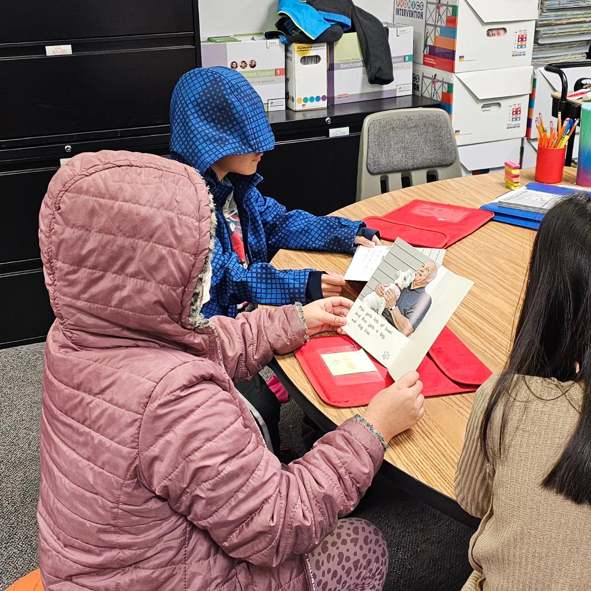 collegewood_el's tweet image. There is always great learning in the Learning Lab. Mrs. Orozco-Brown and Mr. Nunez work with our Cougars at their instructional level, helping them grow leaps and bounds! #cultivatebelonging🌱 #developingmindsnurturinghearts
