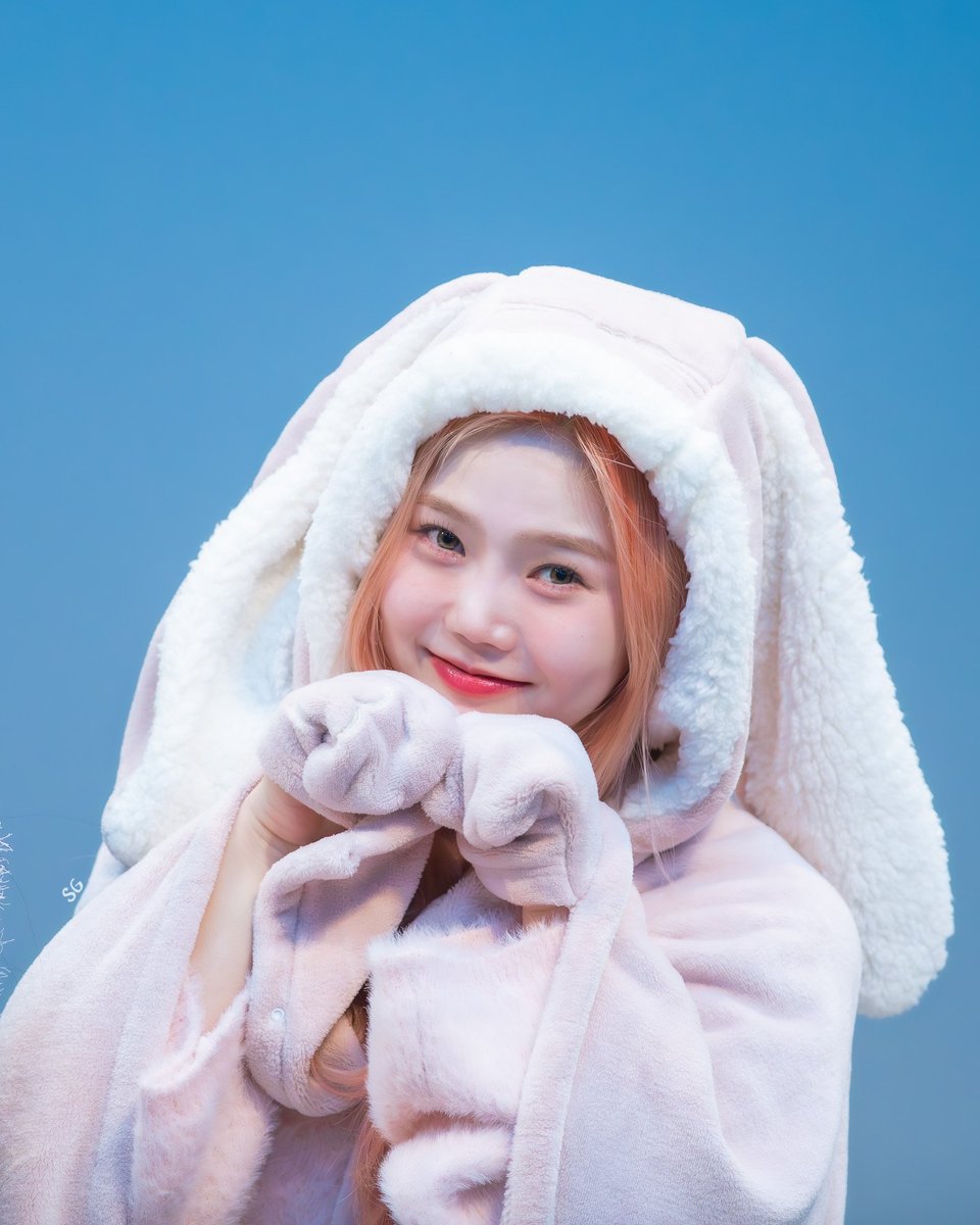 SG_love_OMG's tweet photo. 240121 오마이걸 시그팬사
추운 겨울 봄처럼🌸
다가온 쩡이의 미소
🥰🫶🏻🩷🩷🩷
#오마이걸 #OHMYGIRL #효정 #HYOJUNG https://t.co/TL9EasRFwB