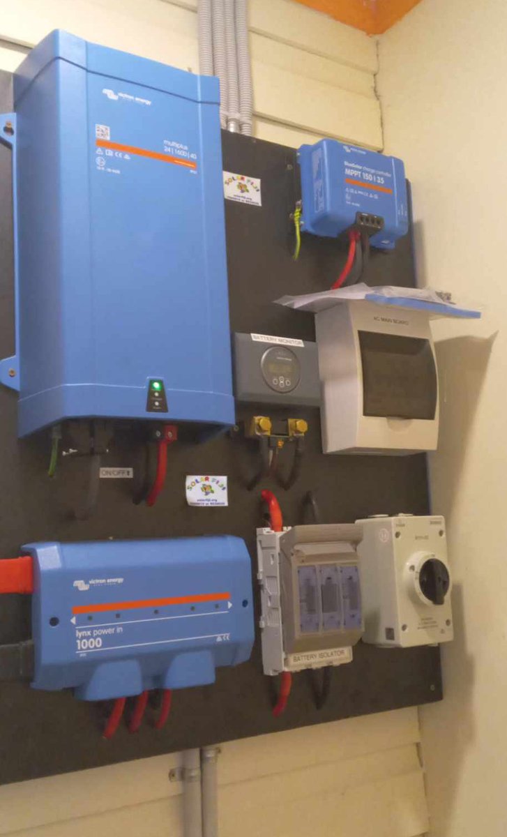 SolarFiji's tweet image. 1.24kWp Offgrid Solar System in Moala, Lau.
solarfiji.org/offgrid-solar-…

#solarfiji #victronenergy #PhonoSolar #MoalaLau #renewableenergy #offgridsolar #solarpower #ResidentialCustomer