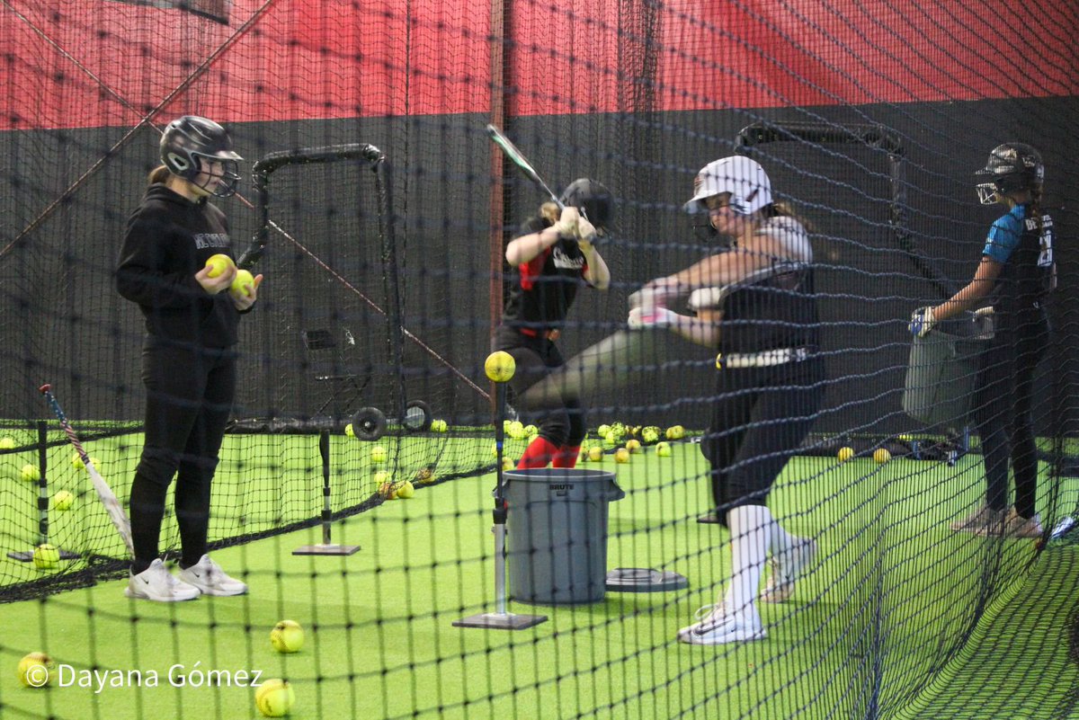 HaydenGulick's tweet image. Had a great time at #TPA workout with @Adriannagomez05 @Miller_geo24441 Can’t wait to get back into season and, shoutout to @CoachKama @CoachNORT11 @mary_sobataka #BeElite #GetBigDoWork #BUILTDIFFERENT