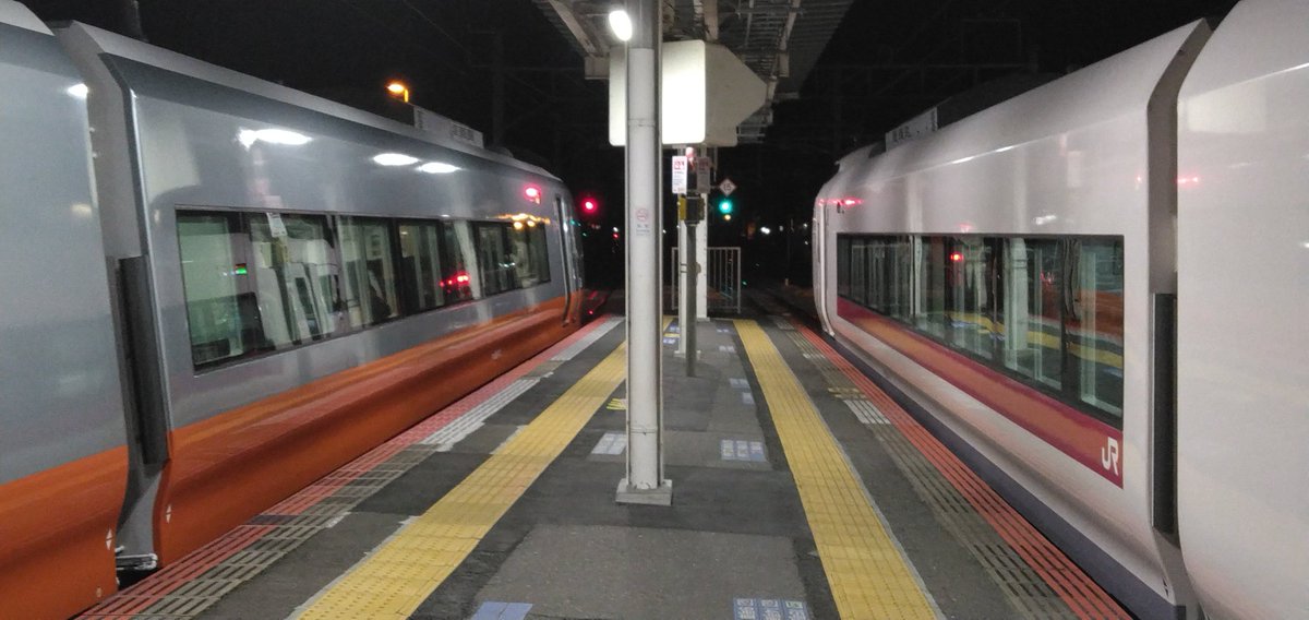 583hatukari81's tweet photo. 東北新幹線運転見合わせで
特急ひたち9号、ひたち22号がいわき～仙台で臨時快速で運転します！凄いな～。 https://t.co/t98pqHiZxV
