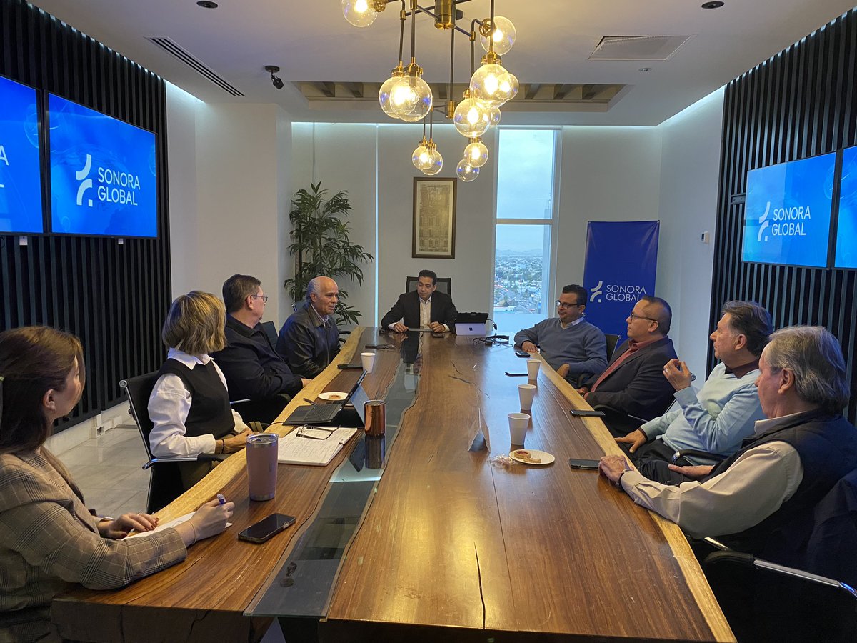 SonoraEDC's tweet photo. 🔵 𝟏𝐞𝐫𝐚 𝐫𝐞𝐮𝐧𝐢𝐨́𝐧 𝐝𝐞𝐥 𝐂𝐨𝐧𝐬𝐞𝐣𝐨 𝐂𝐨𝐧𝐬𝐮𝐥𝐭𝐢𝐯𝐨 𝐝𝐞 #𝐒𝐆, para evaluar y analizar las actividades, agenda y eventos planificados por nuestra organización. 📊
@AlfonsoDurazo 
@EconomiaSonora 
@mvelezdelarocha 
@gertie_agraz 
@tonoastiazaran 
@afdezdg https://t.co/QrQEY7b9dQ