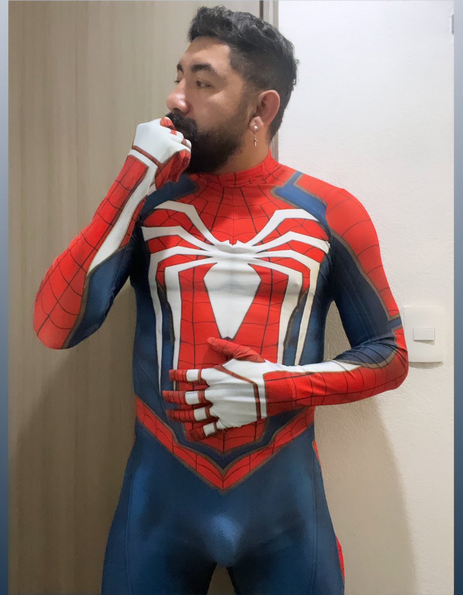 Spider-man! 🕸️😍🕷️🐼