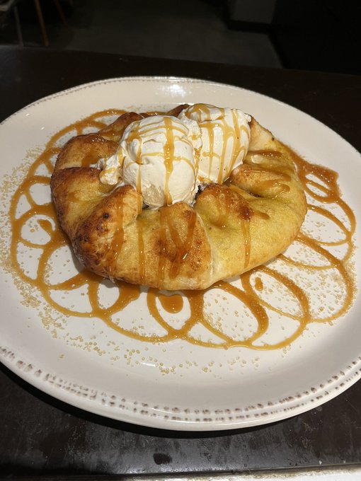 Not ya boy finishing desserts tonight after slaving over that hot ass grill. https://t.co/zxQtqzOqIj<a href="/tag/hardtimesatsequoiastatepark"class="tags"><span>#hardtimesatsequoiastatepark</span></a>