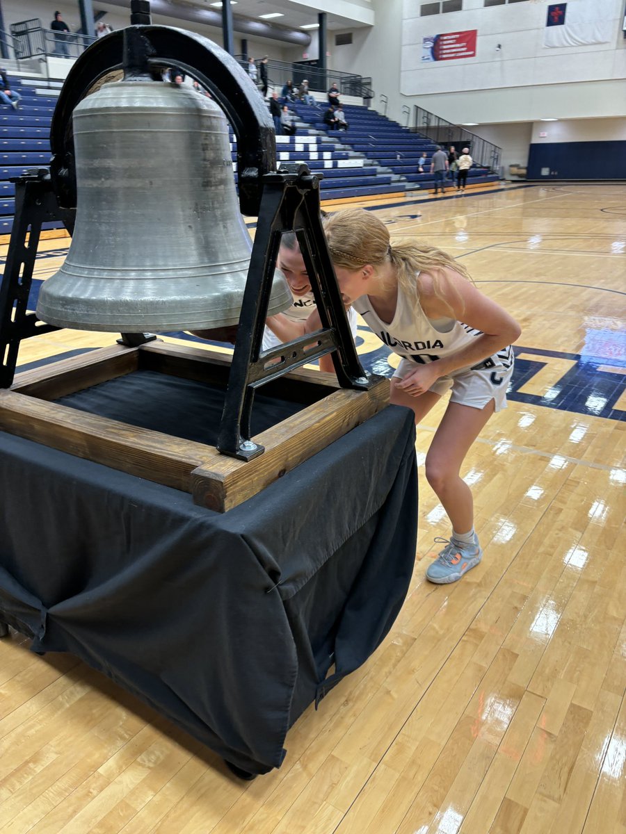 Dawgs win 80-67! 
<a href="/AddisonKlahn/">Addison Klahn</a> 17 pts. (5/8 from 3)
<a href="/libby_hoffman/">Libby Hoffman</a> 12 pts, 2 stls
<a href="/kkstrauser/">Kynlee Strauser</a>  12 pts.
<a href="/jo_ernstmeyer/">Jordan Ernstmeyer</a> 4 rebds, 3 stls.