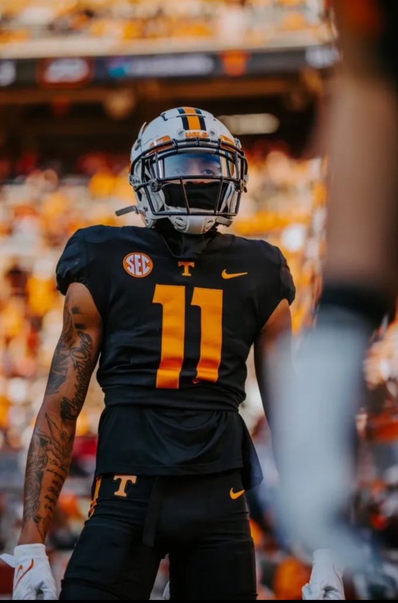 Blessed to receive an Offer from the University of Tennessee. Thank You! @CoachHalzle @Vol_Football @CoachORourke #GoVols #GBO 🍊 @CoachAdhir @BrandonHuffman @GregBiggins @ChadSimmons_ @adamgorney @DemetricDWarren @Zack_Poff_MP @ErikRichardsUSA @jnashmusic @CoachBriscoeWR