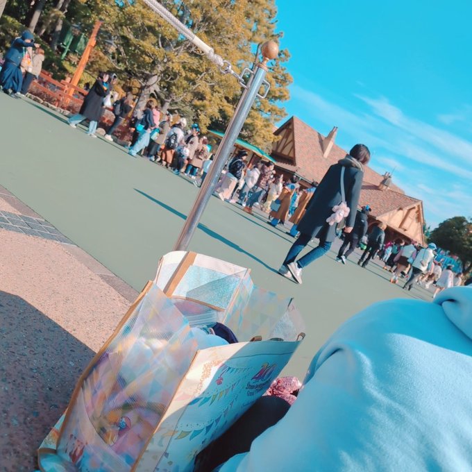 「鞄 横断歩道」のTwitter画像/イラスト(新着)