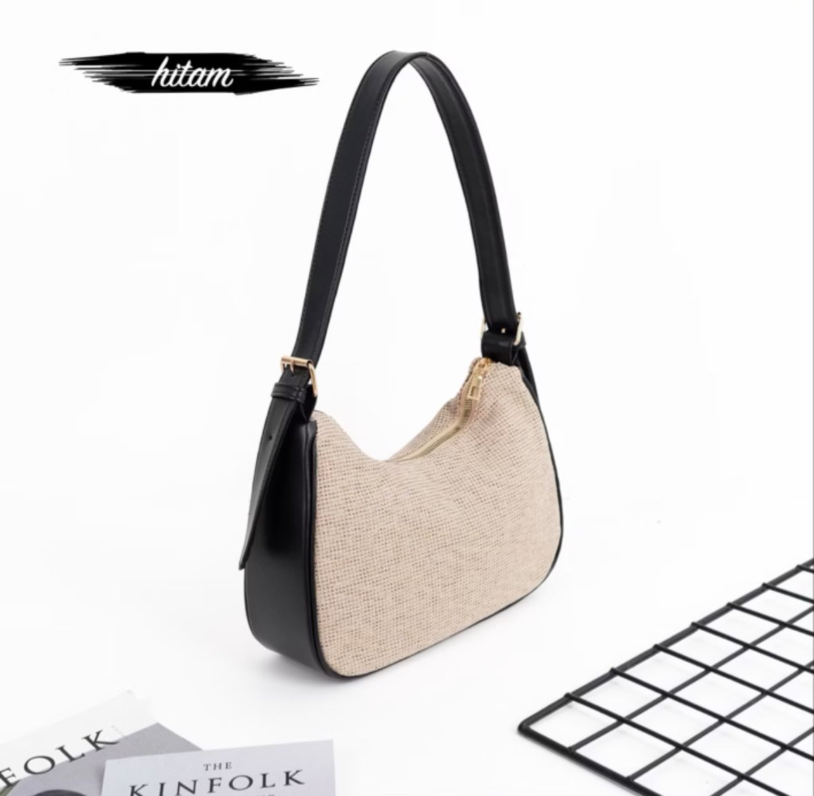 trisiskayou's tweet photo. Murah gini masih belum di checkout yuk klik disini 👉🏻 https://t.co/LlHReXoM5B  

#racunshopee 
#shoulderbags https://t.co/Kfn90PwwfS