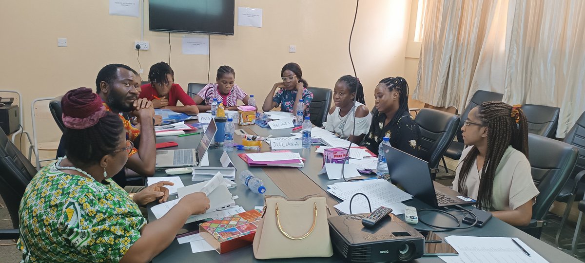 <a href="/IARCWHO/">IARC</a> <a href="/AcademicTourist/">Dr HS, PhD</a>  team is privileged to work in Ghana with <a href="/UHASGhana/">UHAS</a> <a href="/aziatol/">Prof. Lydia Aziato</a> <a href="/ClementNarh/">Clement Narh</a> <a href="/FrankBaiden12/">Frank Baiden</a> on breast cancer awareness  dissemination route preferences. <a href="/WHOAFRO/">WHO African Region</a> #GBCI Pillar I: Promoting breast awareness.