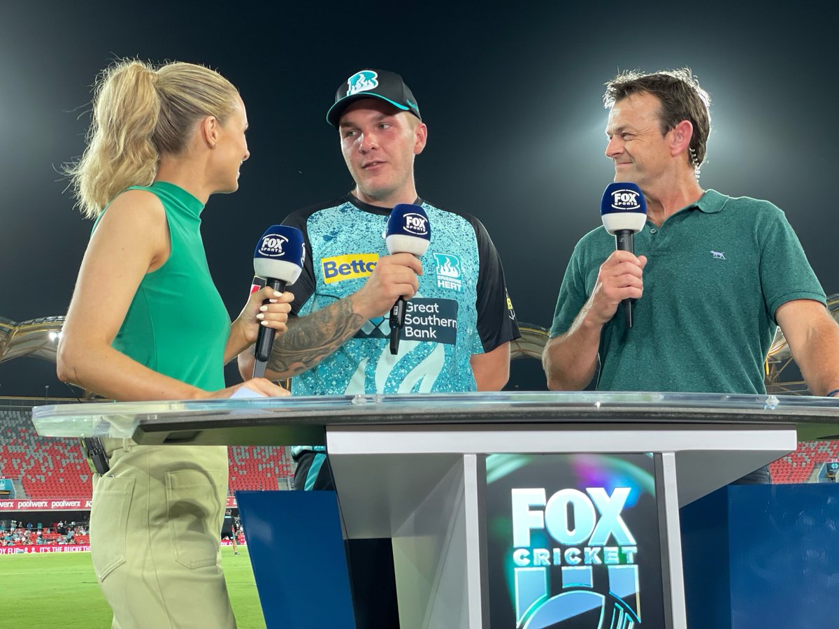 Tune into ⁦⁦@FoxCricket⁩ Wednesday 6.00pm EDT ⁦for ⁦the ⁦@BBL⁩ Decider ⁦@SixersBBL⁩ ⁦versus ⁦@HeatBBL⁩ with ⁦@gilly381⁩ ⁦@juniorwaugh349⁩ ⁦@MarkHoward03⁩ ⁦@MichaelVaughan⁩ @BradHaddin6 MikeHussey ⁦MeganBarnard.