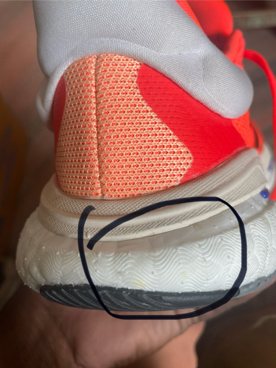 Aero_PraveenRaj's tweet image. Subject:Complaint about Damaged Shoe - Order ID - OD330252464038095100

Dear Flipkart Customer Support,

"Received used shoes from @Flipkart with visible wear. Disappointed with the condition. Seeking a prompt refund. Photos attached. #CustomerExperience #RefundNeeded"@_Kalyan_K