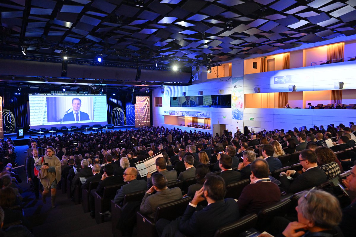 'Together, policy and companies ensure that we have a robust space industry in Europe' Belgium's Prime Minister @alexanderdecroo kicked off the 16th #EuropeanSpaceConf with an inspiring video message, which sets the stage for the fruitful discussions ahead. @EU2024BE