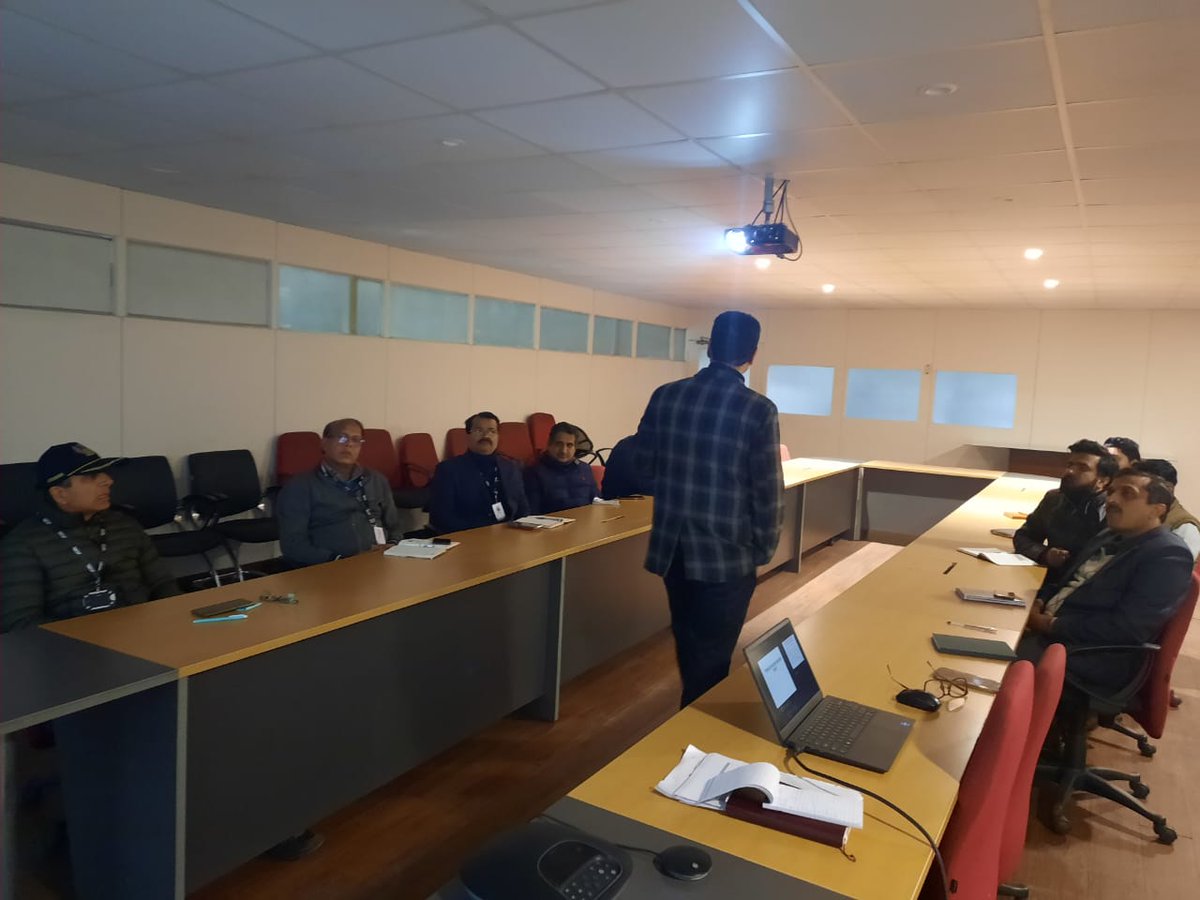 JcblLimited's tweet image. In a proactive stride towards safety excellence, JCBL Limited conducted a comprehensive Safety and Security training session at its plant. 
#SafeWorkplace #SecureWorkplace #trainingsessions #JCBL #MobilitySolutions #MovingTheNation