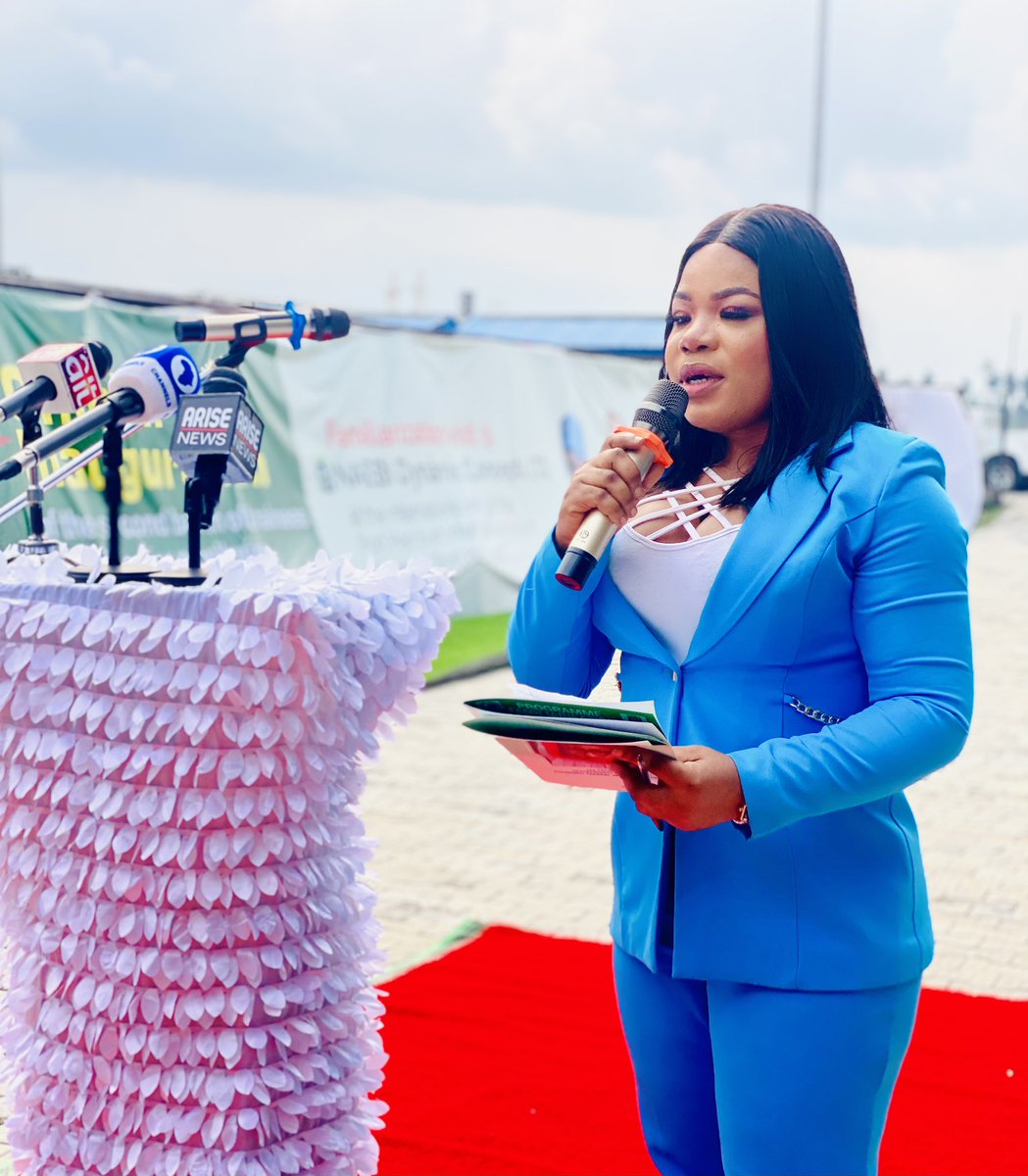 vibrantlady_'s tweet photo. What I love most about hosting events is the smile of satisfaction from the client, guests and even the event planner..🤸‍♀️🤸‍♀️
Your satisfaction is my priority, Get you  the Vibrantlady , get you ME!!!
#Vibrantlady #talkingforareason #ladymc #femalemc #professionalmc #bookme https://t.co/TqmT43VEv7