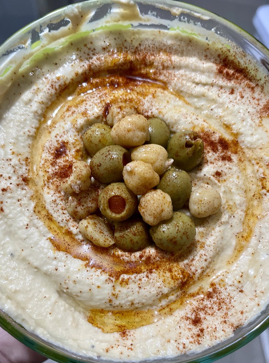 dredalous's tweet photo. 2:00 AM Hummus 🤌🏽 https://t.co/QiCmL78RVh