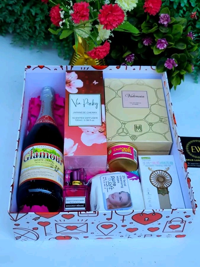 jajemest_'s tweet photo. It's that time of the year again to show love, it can be your brother/ Sister, dad/mom, hubby/wifey, bf/gf e t.c . We can work on your budget too.

DM for your valentine packages at very affordable prices https://t.co/9LL0ZYAs9d
