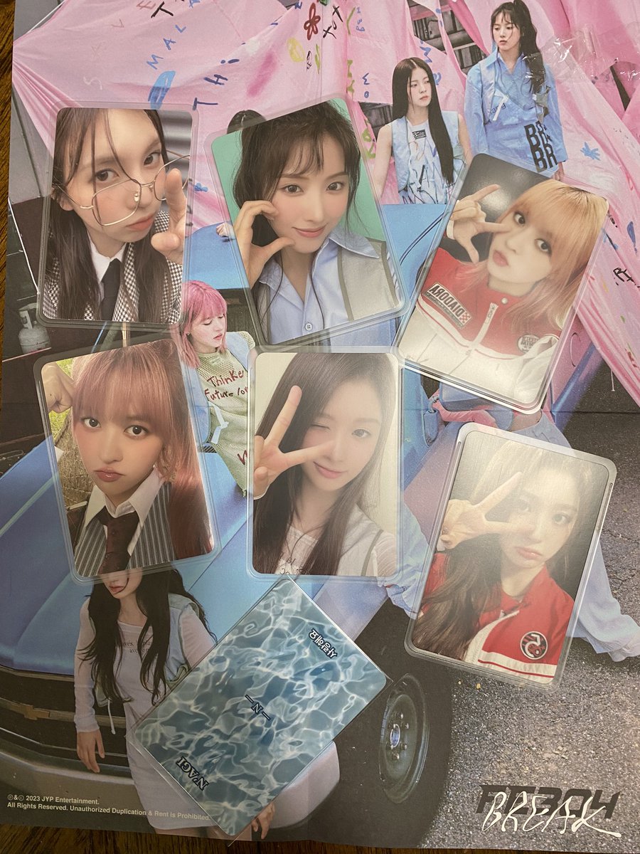 Nagi2783's tweet photo. I want to sell these 2 Us cards from
Target 
Lily 280k
Sull 230k🩷
🩷 there is a slight crease on the card
#Fe304_BREAK #NMIXX #NMIXX交換 #SULLYOON #LILYM https://t.co/Di6Y3lYT2x