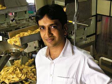 Meet the man whose Snack company Haldirams wants to buy at 3000 CR. (A thread 🧵)