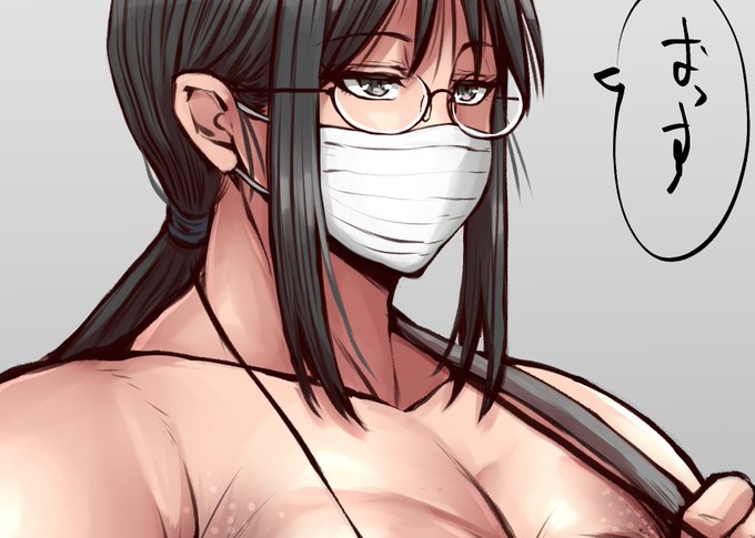 西崎さん描いてます 