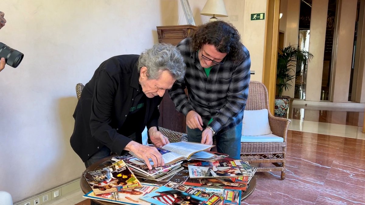 SgaeAudiovisual's tweet photo. 🔥El pasado fin de semana vivimos "in situ" en #SGAEMadrid el rodaje del documental #ElPopu, de @genecillo. Una obra sobre la mítica revista de música 'Popular1' que recogerá una entrevista con el autor @mrios.

📸©@nurocas https://t.co/zacdOF2Smw