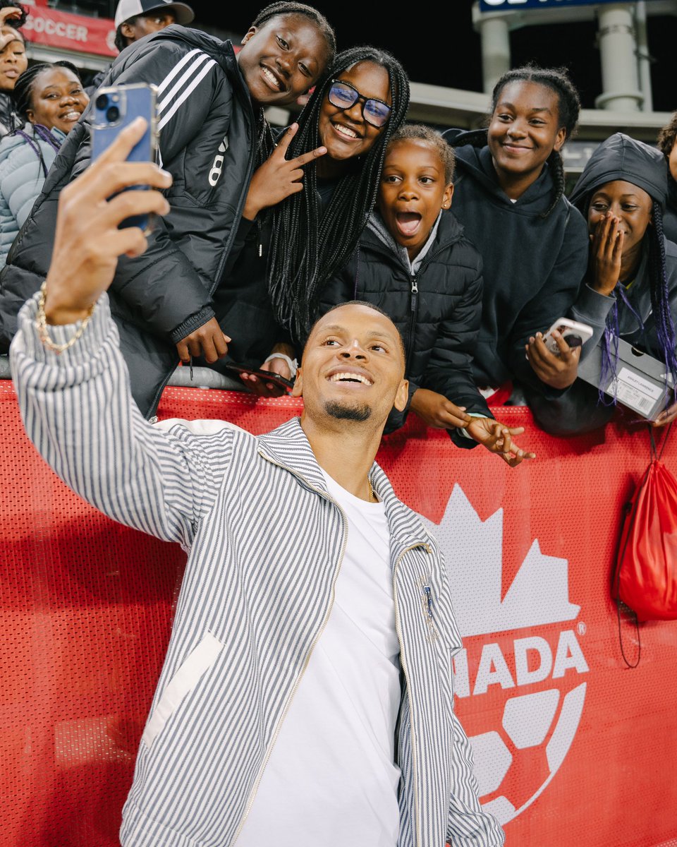 De6rasse tweet picture