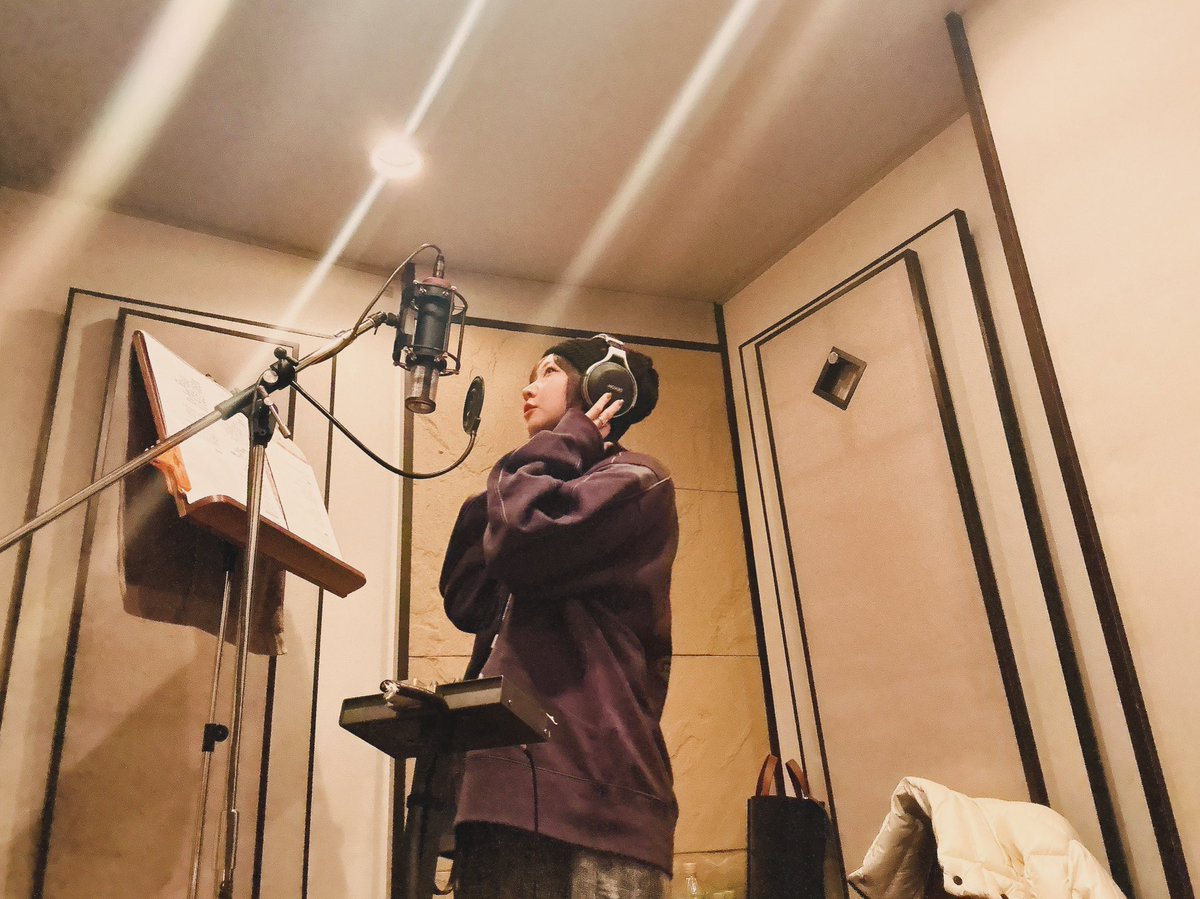 Mari_navi's tweet photo. 本日はAMPRULE新曲レコーディング！！
今回も重厚感ある格好良い楽曲です👑

東夏くん頑張って歌ったみたいですよ🕷️
忠成さんの濃厚セクシーな歌声もお楽しみに✨

3月までお待ち下さい〜！ https://t.co/xMa17C9Pgq