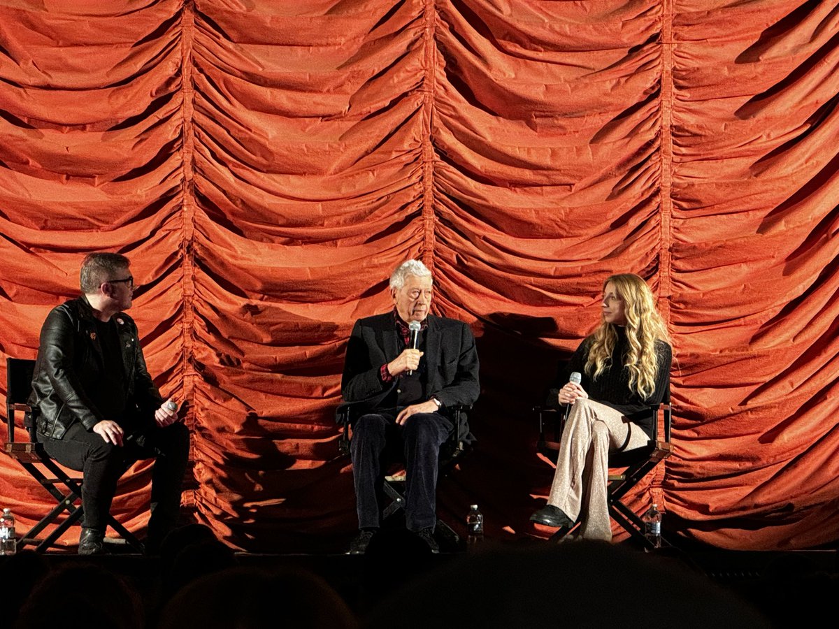 B0mb3rm4n86's tweet photo. Awesome Q&A with director Sergio Martino, followed by a showing of his 1973 Giallo classic ‘TORSO,’ at the @musicboxtheatre
Read my review @ https://t.co/6UM5mak6eD
#musicboxtheatre #giallo #giallojanuary #sergiomartino #torso https://t.co/d5e3npLTDm
