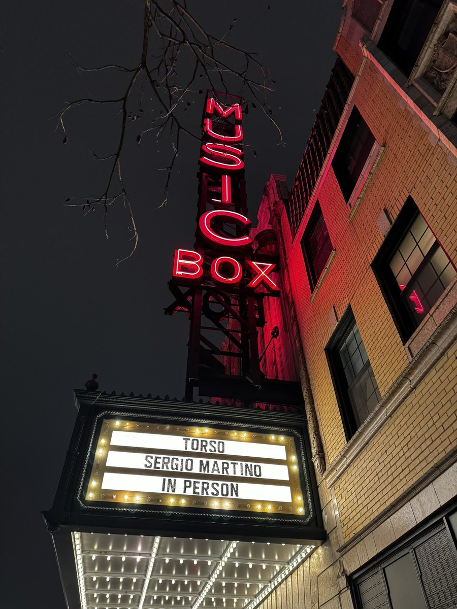 B0mb3rm4n86's tweet photo. Awesome Q&A with director Sergio Martino, followed by a showing of his 1973 Giallo classic ‘TORSO,’ at the @musicboxtheatre
Read my review @ https://t.co/6UM5mak6eD
#musicboxtheatre #giallo #giallojanuary #sergiomartino #torso https://t.co/d5e3npLTDm