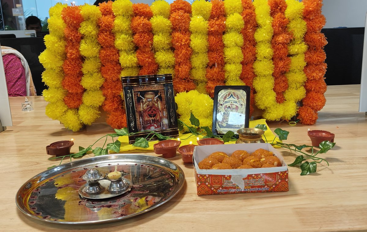 Coming Together in Festivity From lighting diya's to having a small puja, here's how we celebrated the Pran Pratishtha of Ram Mandir.🪔🌺 . . #festivity #rammandir #celebration #officefestivities #workplaceculture #incruiter