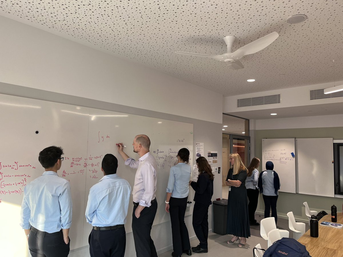 DColLearning's tweet image. Brilliant problem solving skills and questioning observed in Maths this morning. Students sharing their metacognitive thinking and collaborating very well. @DCol_Maths