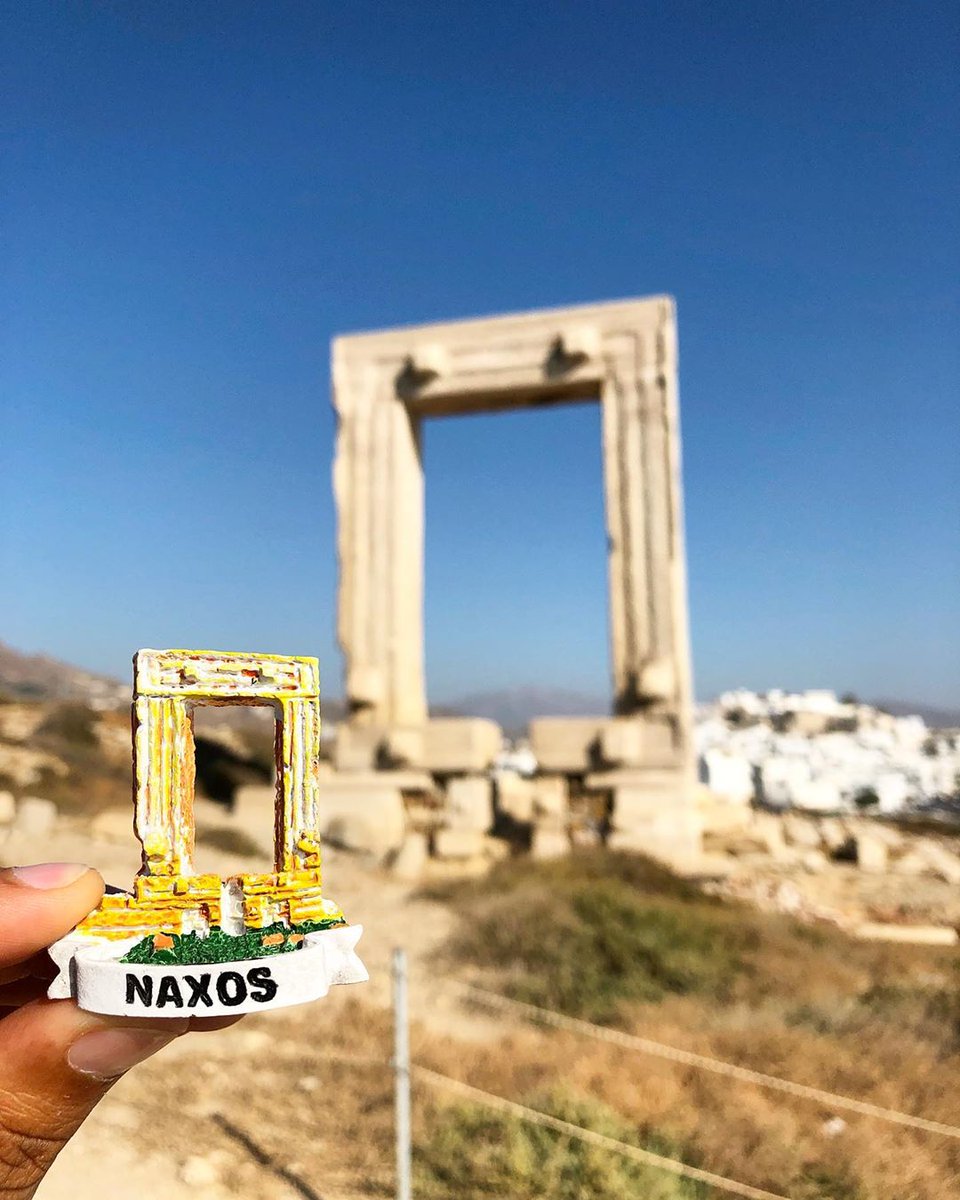 #Souvenir from #Naxos #Island... the scenic monument of #Portara!

naxos.gr

📷: Giorgos via (instagram.com/giorgos_ge)

#naxosandsmallcyclades #SmallCyclades #Aegean #Cyclades #naxos #Greece #visitgreece #island #naxosisland #villages #welovegreece #greekbeaches