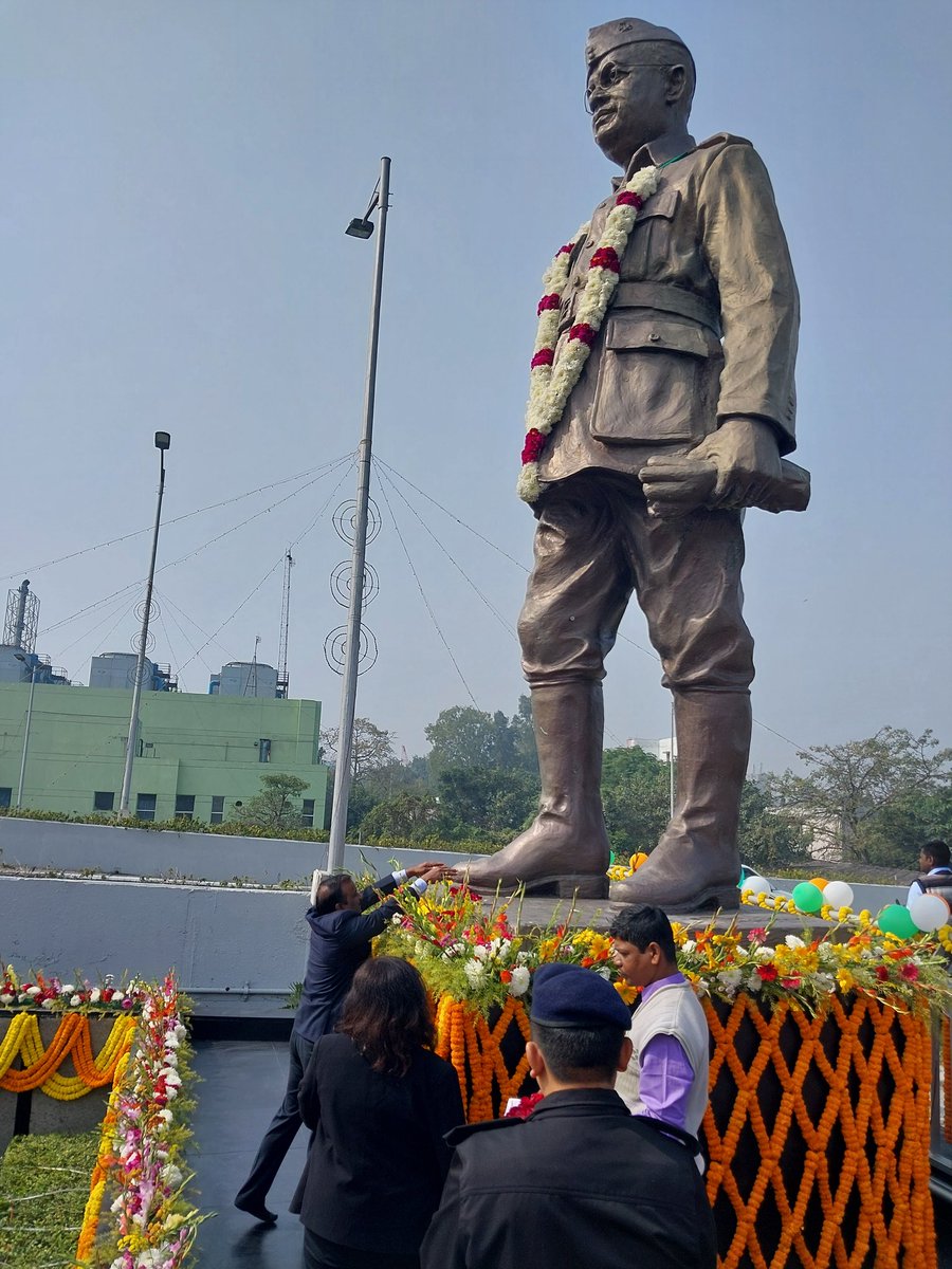 #AAI, RHQ-ER joins a grateful nation in paying rich tributes to revolutionary freedom fighter Netaji Subhash Chandra Bose on his birth anniversary. His contributions and scarifies for the freedom struggle will always inspire many across generations. #NetajiSubhasChandraBose