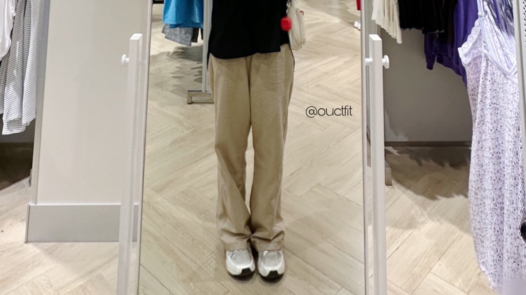 silhouitte's tweet photo. ini contoh detail lebih kalau dipakai, cakeeep banget 🥺 otw membeli warna-warna bumu lainnya. pas dipake yaa enjoy jeu mau gerak gimana pun, worth the price!!! https://t.co/26XJFpdXTS