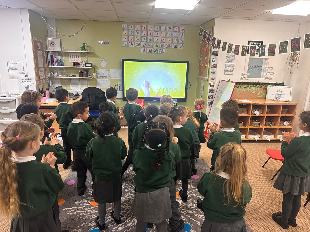 firsprimarysale's tweet image. #RecAsh loved getting our finger muscles going during dough disco this morning! #Handwriting #FirsHandwriting