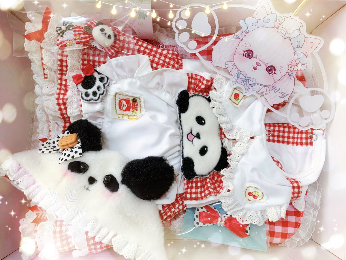 Daisy’s new dress🤍🐼🎀🐾
