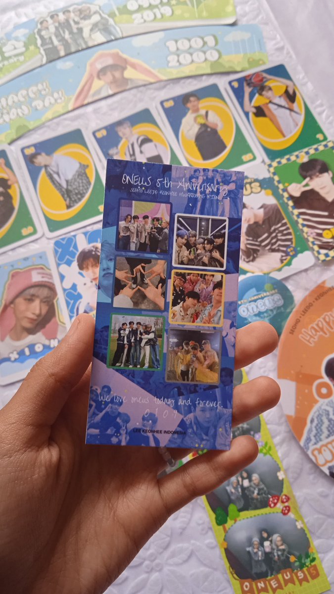 bunniebbang's tweet photo. AND freebies lucu lucu ini dari @LeeSeohoID @LeeKeonheeID @MDesign994 @TokkiesLab terima kasih, love besar sebandungeun💙✨ https://t.co/AZcDyMAkjd