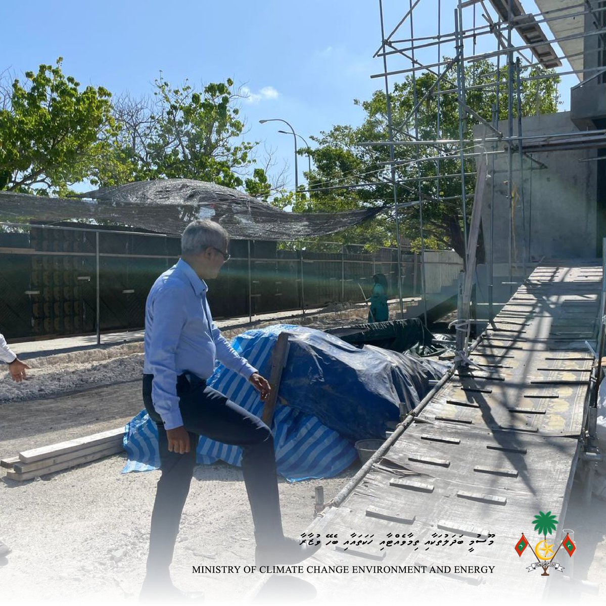 MoEnvmv's tweet photo. Minister Thoriq Ibrahim visits FENAKA sites at Addu City https://t.co/VJxHcxTe1P