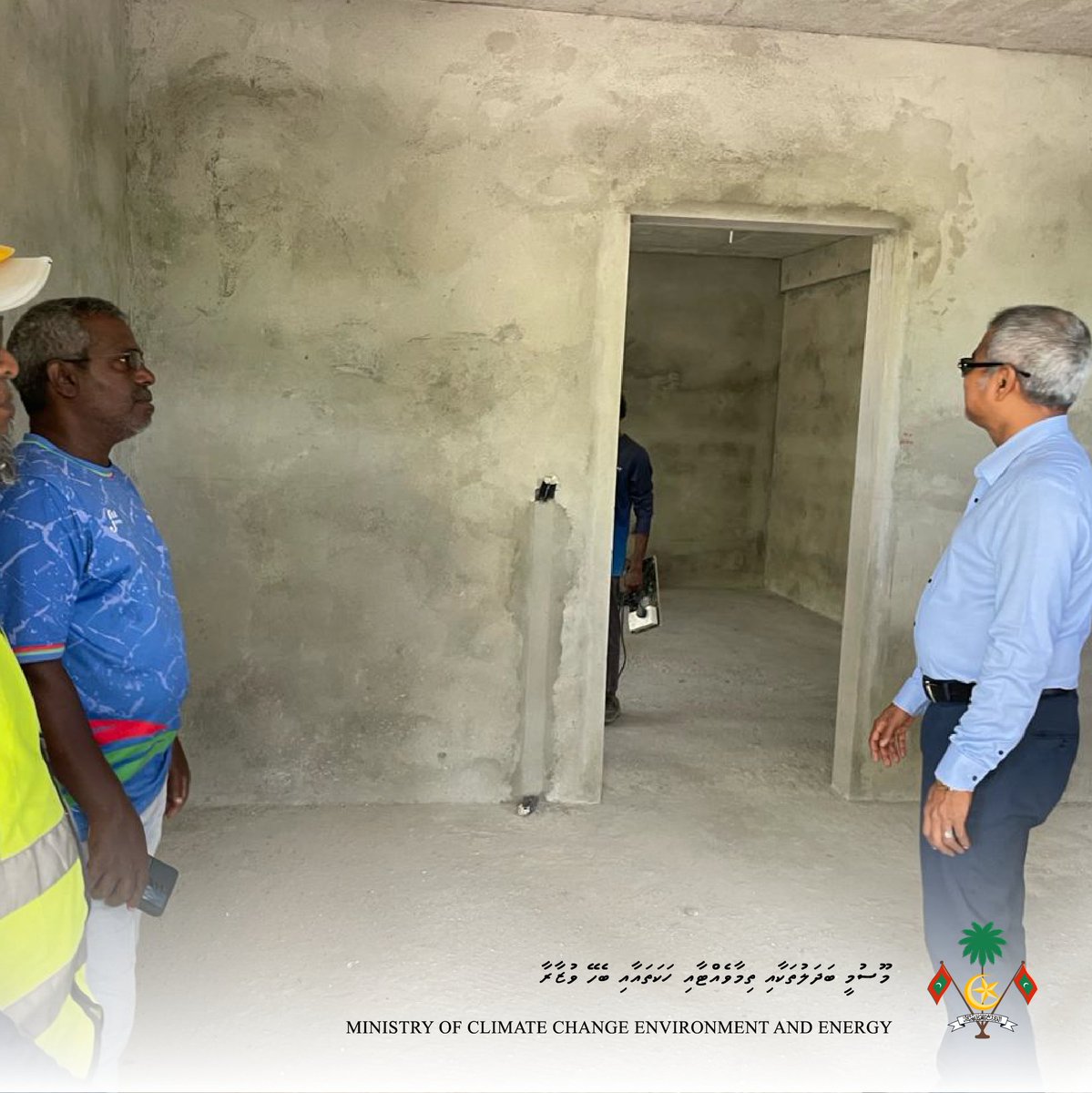 MoEnvmv's tweet photo. Minister Thoriq Ibrahim visits FENAKA sites at Addu City https://t.co/VJxHcxTe1P